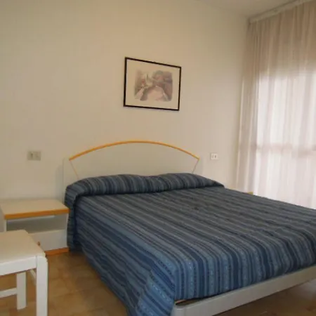 Cozy Two-bedroom In A Seafront Building