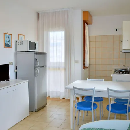 Apartmán Cozy Two-bedroom In A Seafront Building Bibione